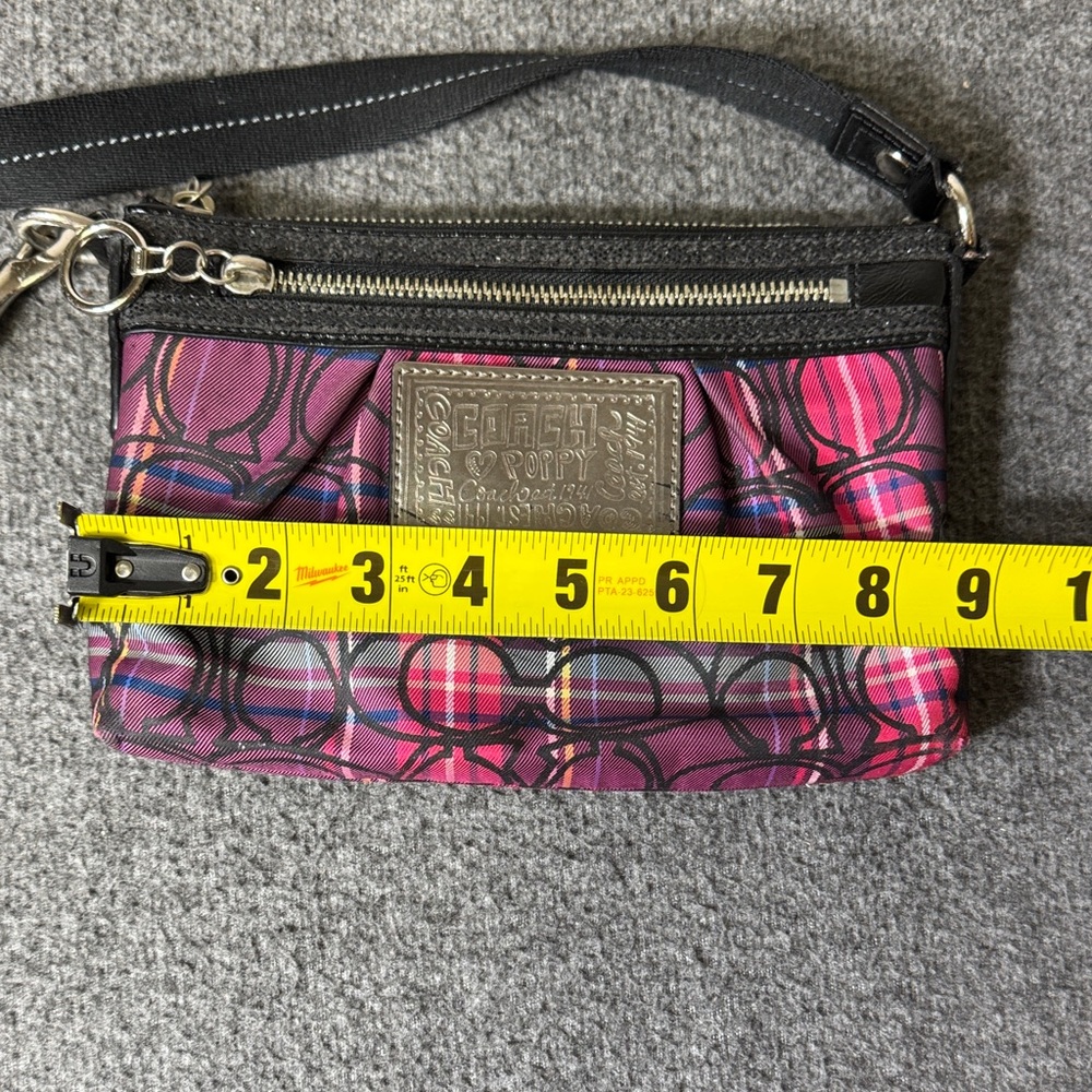 Coach Poppy Plaid Signature Crossbody Bag Black Pink Silver‎ Hardware - Picture 10 of 12
